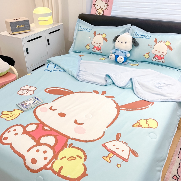 91家纺网 家纺一手货源 找家纺 2025新款正版授权A类大版数码印花三丽鸥可机洗1200D冰丝凉席席子凉席可组合针织棉夏被四件套-平铺款 平铺款-呆萌帕恰狗