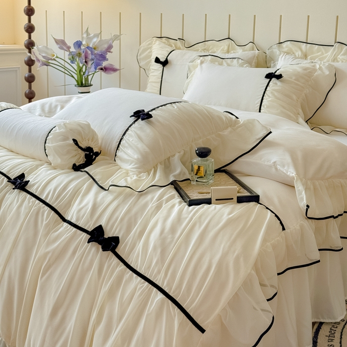 91家纺网 家纺一手货源 找家纺 狂想家（床边故事）2025赛琳法式高定四件套 赛琳奶昔白