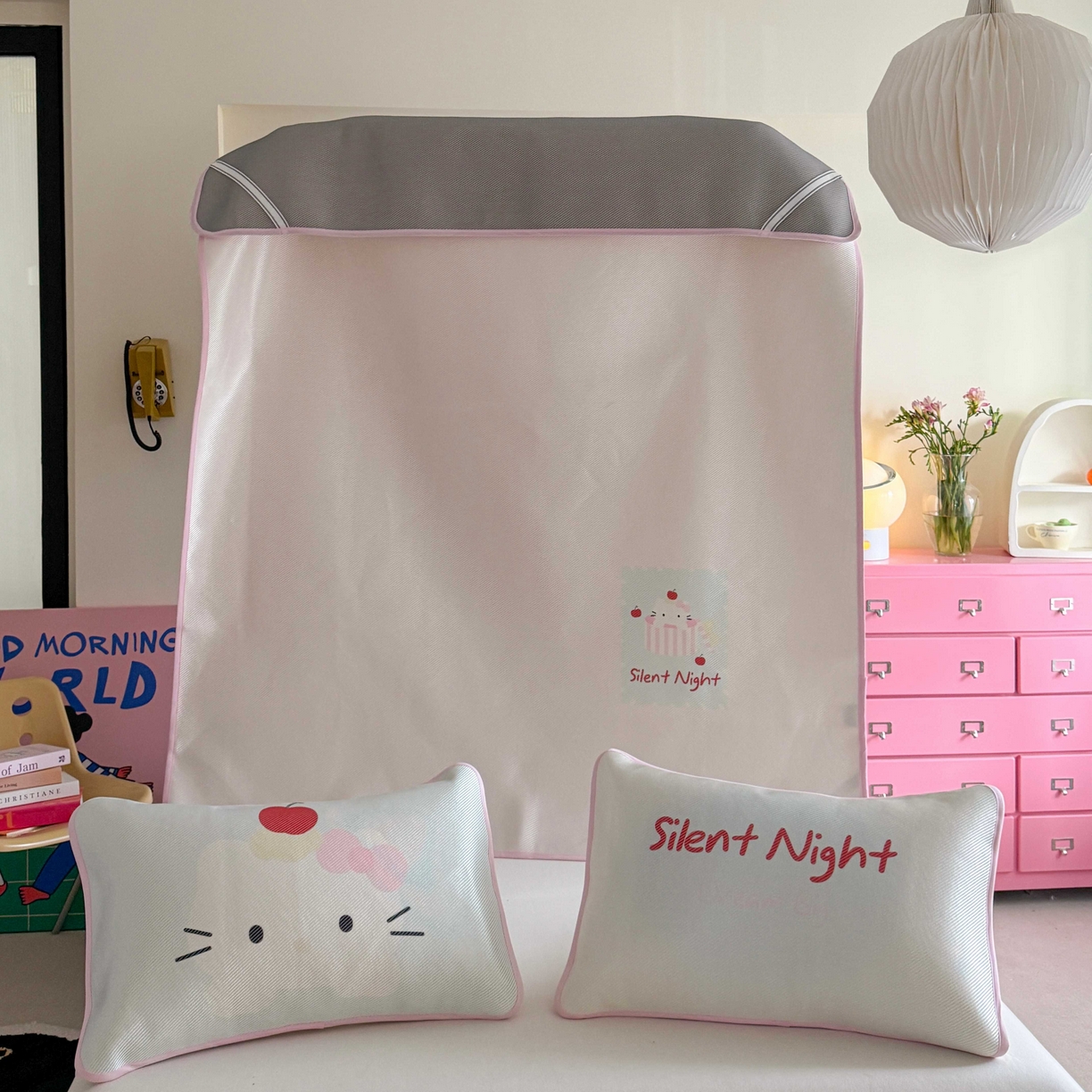 91家纺网 家纺一手货源 找家纺 美乐迪家纺 2025新款数码印花养生冰藤凉席 苹果猫咪