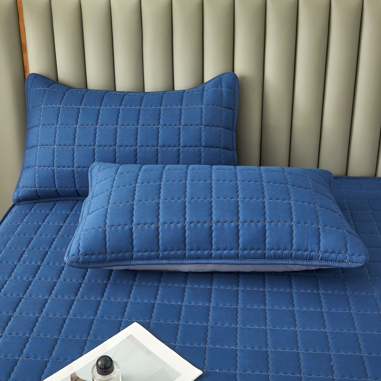 91家纺网 家纺一手货源 找家纺 欧邦 2025新款可拆卸六面全包夹棉床笠 五面夹棉-魅宝蓝