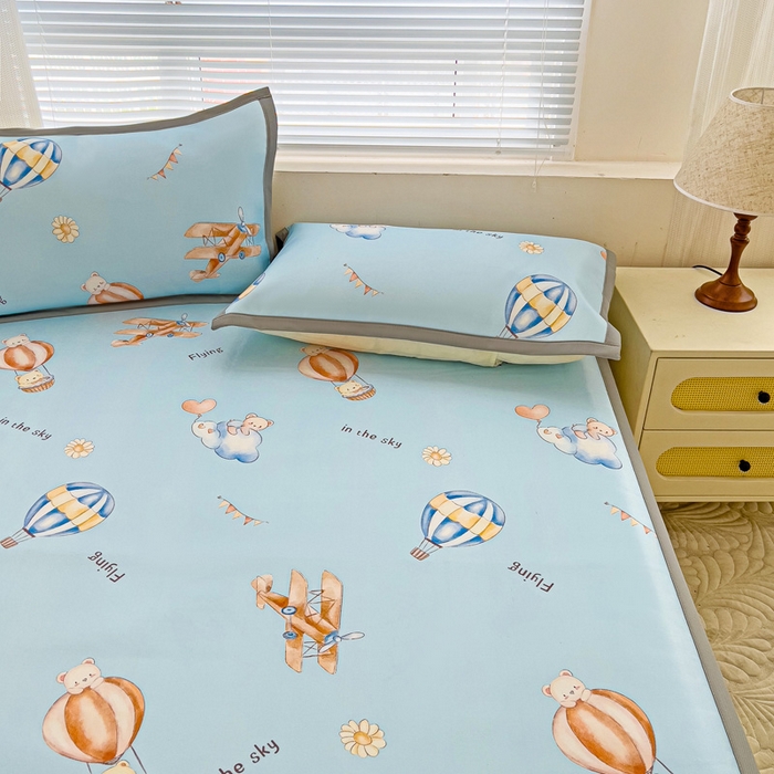 91家纺网 家纺一手货源 找家纺 富馨莱 2025新款平铺款冰藤印花凉席A类抗菌冰丝席支持定制尺寸 星空探险家