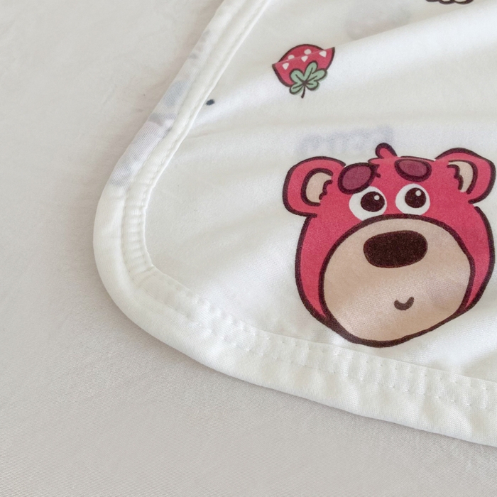 91家纺网 家纺一手货源 找家纺 2026新款儿童针织多功能盖毯 草莓熊