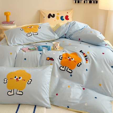 91家纺网 家纺一手货源 找家纺 （总）花言狐语 2025新款13372全棉印花毛巾绣四件套（提供买家秀）