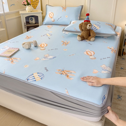 91家纺网 家纺一手货源 找家纺 富馨莱 2025新款床笠款冰藤印花凉席A类抗菌冰丝席支持定制尺寸 星空探险家