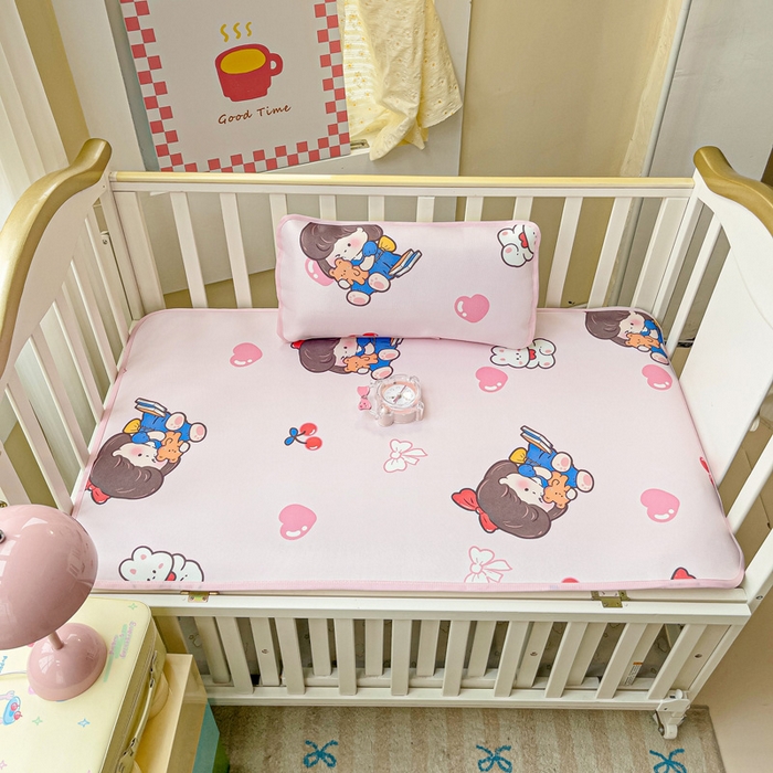 91家纺网 家纺一手货源 找家纺 富馨莱 2025新款幼儿园冰丝席A类抗菌儿童空调席支持定制尺寸 元气女孩