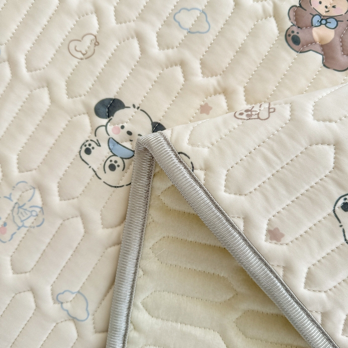 91家纺网 家纺一手货源 找家纺 慕尚家纺  2025春夏新款乳胶凉席水洗棉夏被夏凉被空调被三件套四件套 吖咪兔