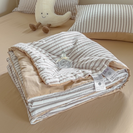 91家纺网 家纺一手货源 找家纺 N先生+V 13814689556 发大图/买家秀 2025新款云朵棉皱皱纱夏被夏凉被空调被 条纹咖