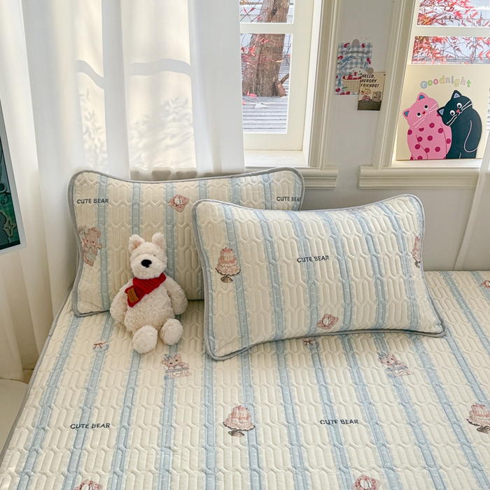 91家纺网 家纺一手货源 找家纺 慕尚家纺  2025春夏新款乳胶凉席水洗棉夏被夏凉被空调被三件套四件套 洛丽塔小熊