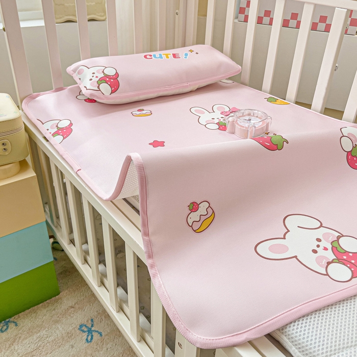 91家纺网 家纺一手货源 找家纺 富馨莱 2025新款幼儿园冰丝席A类抗菌儿童空调席支持定制尺寸 甜心兔