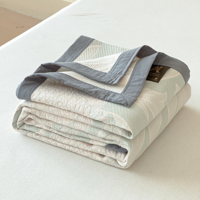 91家纺网 家纺一手货源 找家纺 2025新款A类纯棉针织三层纱提花多功能毯 青色-花叶