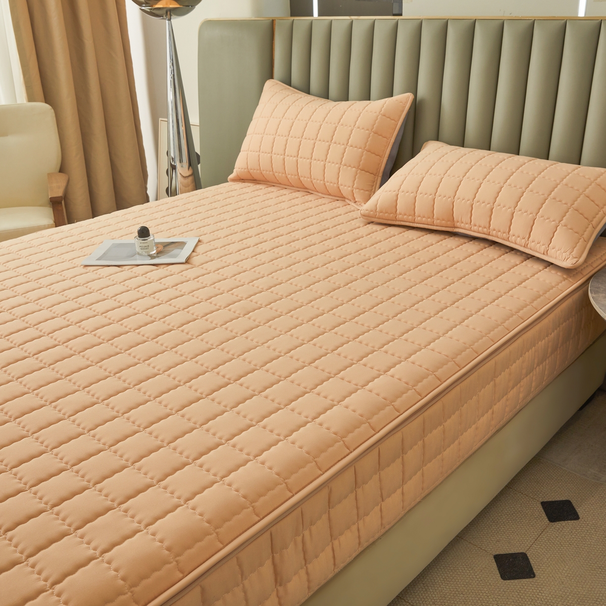 91家纺网 家纺一手货源 找家纺 欧邦 2025新款可拆卸六面全包夹棉床笠 五面夹棉-羊驼色