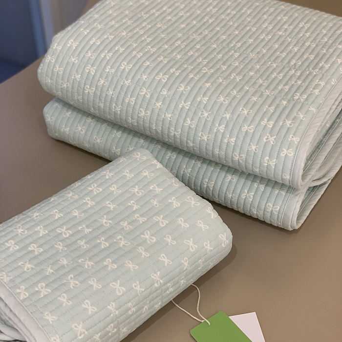 91家纺网 家纺一手货源 找家纺 汇庭 2025新款全棉床盖三件套-实拍 小贝蝶蓝