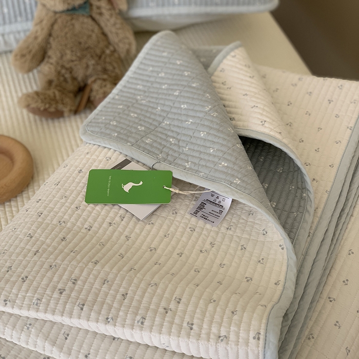 91家纺网 家纺一手货源 找家纺 汇庭 2025新款全棉床盖三件套-实拍 小小樱桃蓝