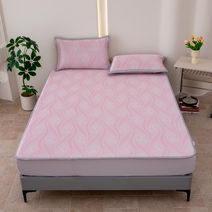 91家纺网 家纺一手货源 找家纺 凌云家纺  2025新款提花凉感冰丝席床笠款三明治凉席三件套 梦旋-粉