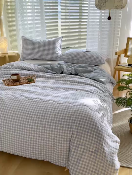 91家纺网 家纺一手货源 找家纺 2025新款无印风夏被 蓝小格