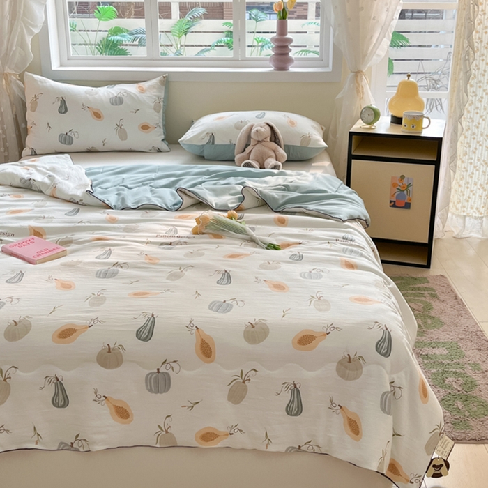 91家纺网 家纺一手货源 找家纺 贝扬思家纺 2025新款水洗皱皱纱系列夏被-系列二 南瓜日记