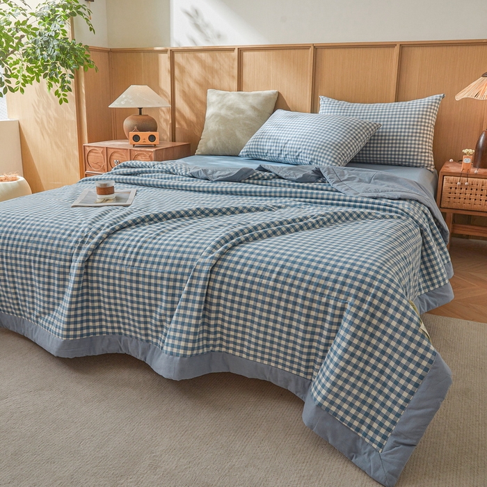 91家纺网 家纺一手货源 找家纺 伊人坊 A类水洗棉新疆棉花夏被 蓝小格