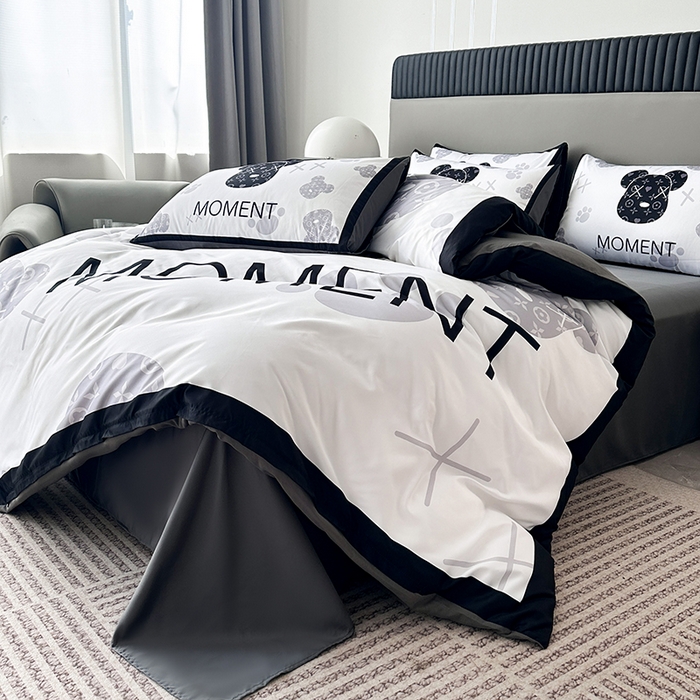 91家纺网 家纺一手货源 找家纺 2025新款水洗真丝数码印花四件套 流体熊-白