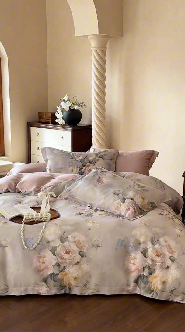 91家纺网 家纺一手货源 找家纺 2025春夏新品数码印花60兰精天丝宽边工艺款四件套 倾城-豆沙