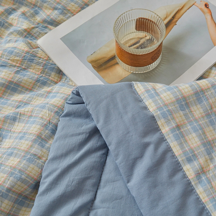 91家纺网 家纺一手货源 找家纺 伊人坊 2025新款A类无印风水洗棉新疆棉花夏被 卡洛特蓝