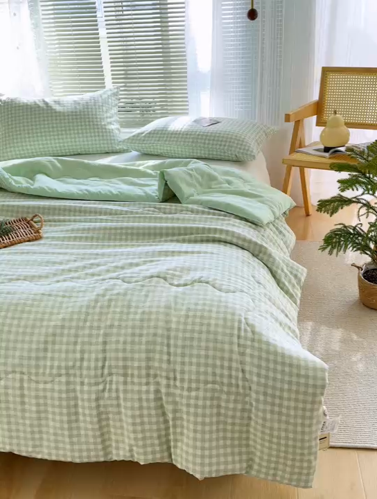 91家纺网 家纺一手货源 找家纺 2025新款无印风夏被 绿小格