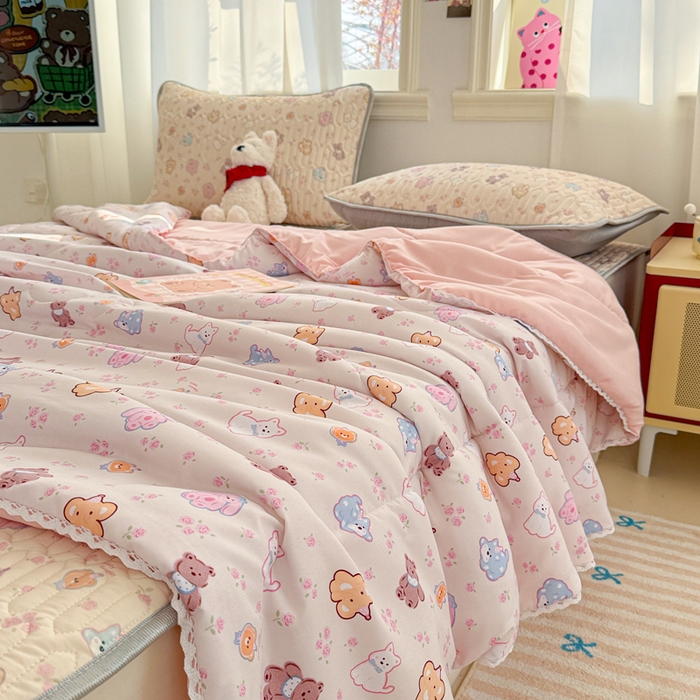 91家纺网 家纺一手货源 找家纺 慕尚家纺  2025春夏新款乳胶凉席水洗棉夏被夏凉被空调被三件套四件套 小奶狗