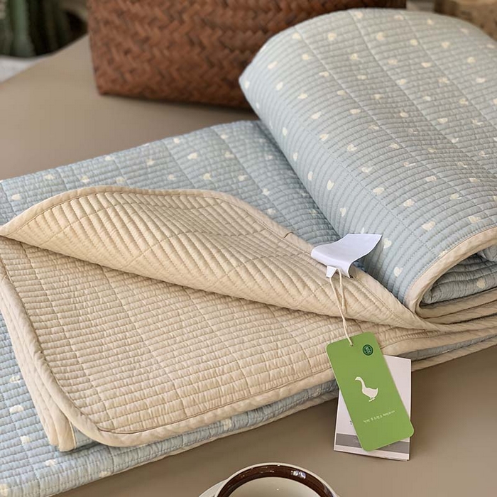 91家纺网 家纺一手货源 找家纺 汇庭 2025新款蔓莎床盖三件套系列-实拍 小爱心兰