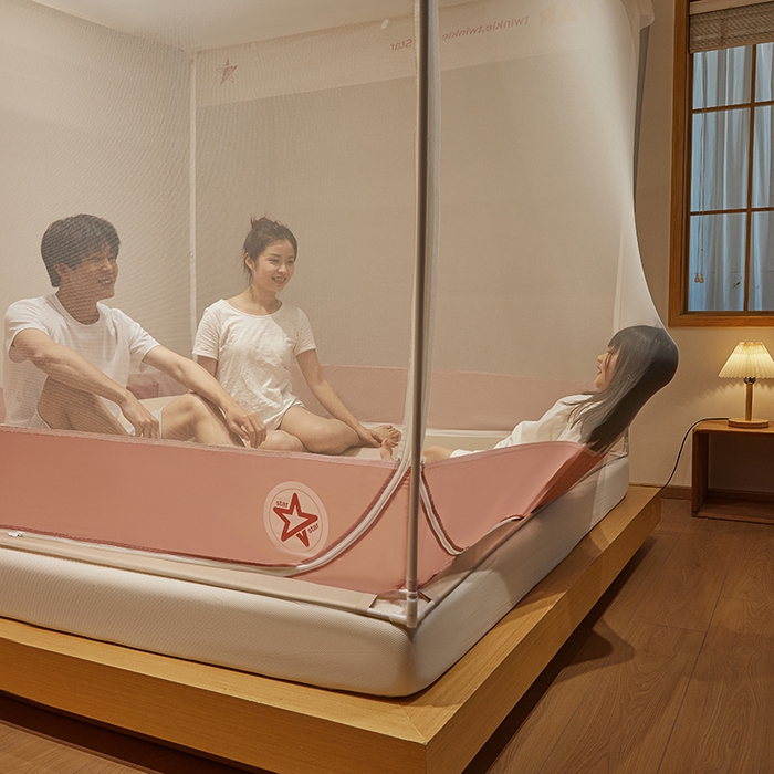 91家纺网 家纺一手货源 找家纺 青竹苑 2025新款无印字母三门坐床床笠底防摔蚊帐 星星