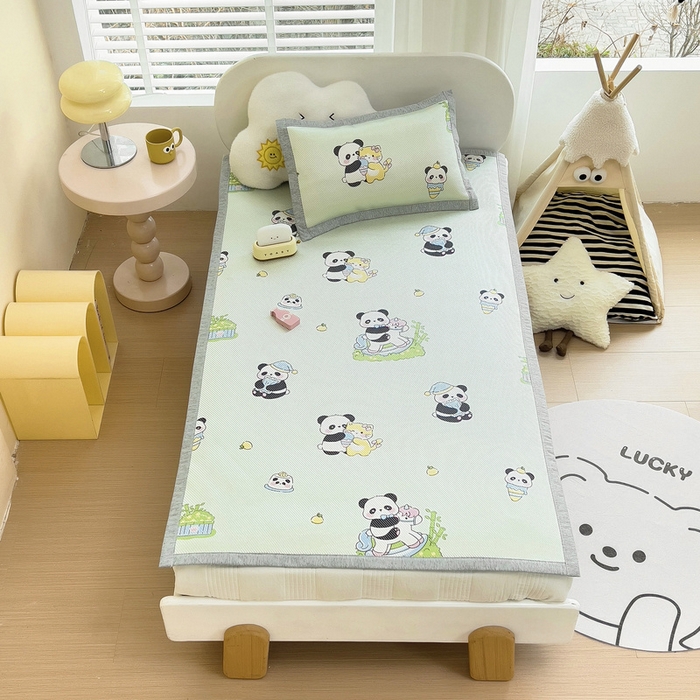 91家纺网 家纺一手货源 找家纺 鱼宝2025新款儿童冰藤席冰丝凉席软席 花园熊猫