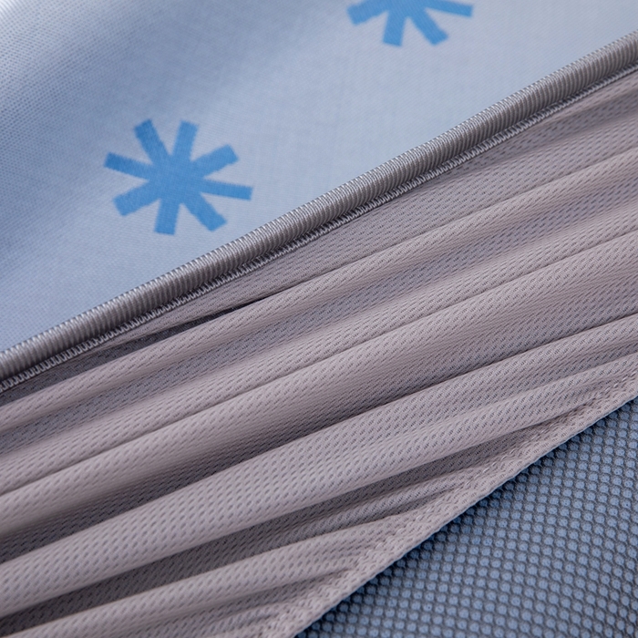 91家纺网 家纺一手货源 找家纺 凌云家纺  2025新款提花凉感冰丝席床笠款三明治凉席三件套 雪漾-蓝