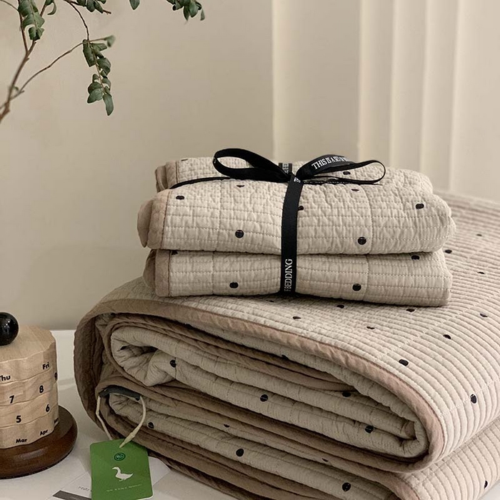 91家纺网 家纺一手货源 找家纺 汇庭 2025新款全棉床盖三件套-实拍 巧克力波点