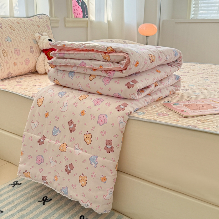 91家纺网 家纺一手货源 找家纺 慕尚家纺  2025春夏新款乳胶凉席水洗棉夏被夏凉被空调被三件套四件套 小奶狗