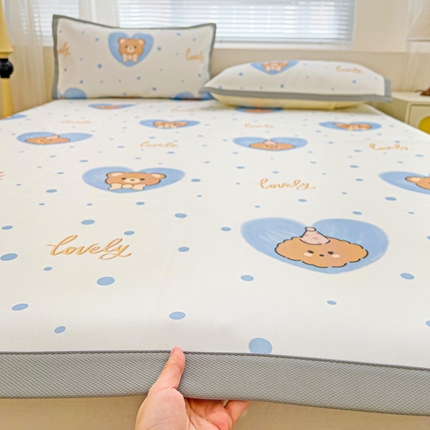 富馨莱 2025新款平铺款冰藤印花凉席A类抗菌冰丝席支持定制尺寸 爱心小熊