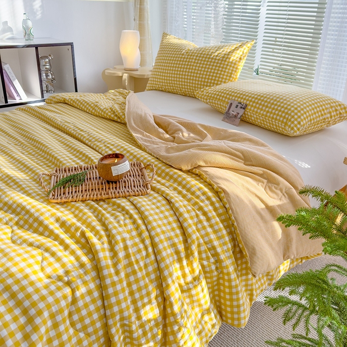 91家纺网 家纺一手货源 找家纺 2025新款无印风夏被 黄小格