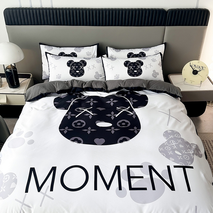 91家纺网 家纺一手货源 找家纺 2025新款水洗真丝数码印花四件套 流体熊-白