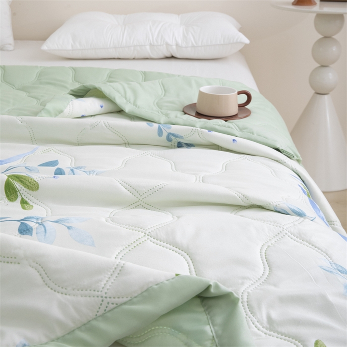 91家纺网 家纺一手货源 找家纺 席万佳 2025新款直播热款印花夏凉被空调被被子被芯水洗棉夏被 半夏