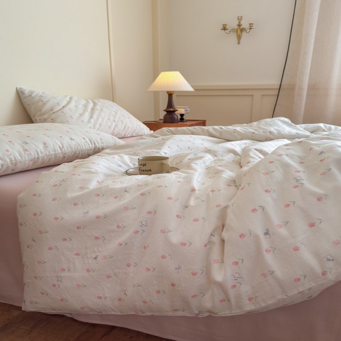 91家纺网 家纺一手货源 找家纺 曲之慕2025新款A类母婴级有氧全棉纯棉双层纱印花四件套 朵拉-粉