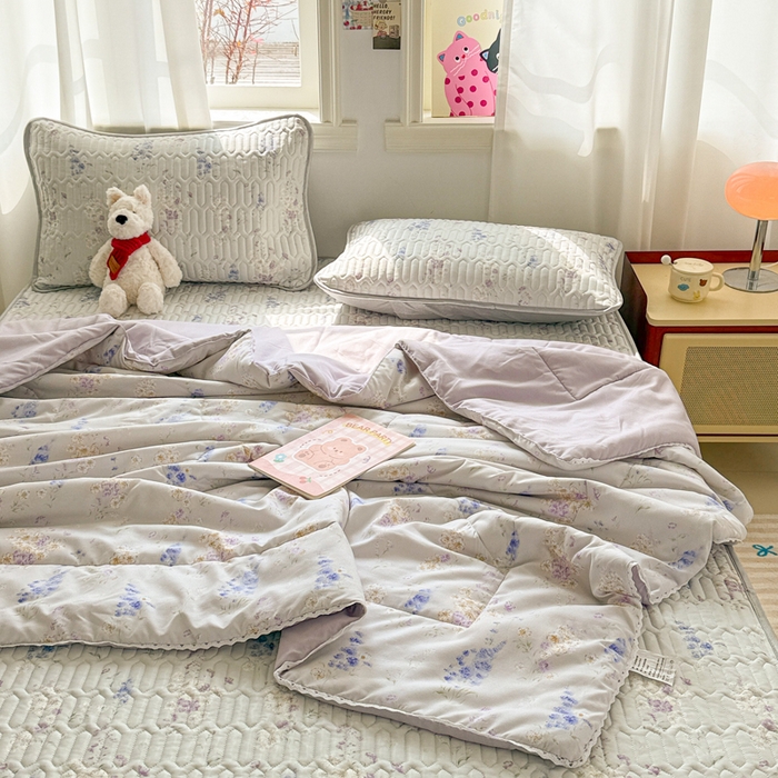 91家纺网 家纺一手货源 找家纺 慕尚家纺  2025春夏新款乳胶凉席水洗棉夏被夏凉被空调被三件套四件套 花梦