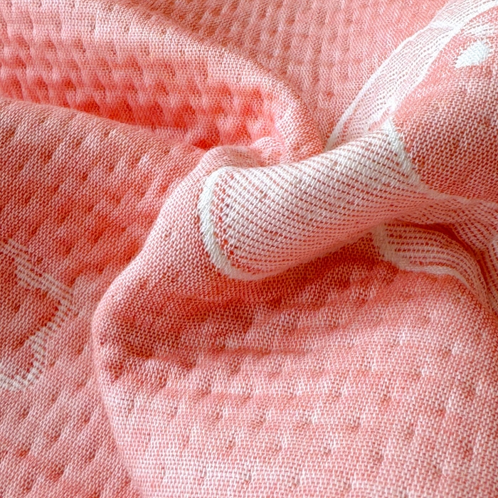 91家纺网 家纺一手货源 找家纺 2025新款A类纯棉针织三层纱提花多功能毯 粉色-向阳花