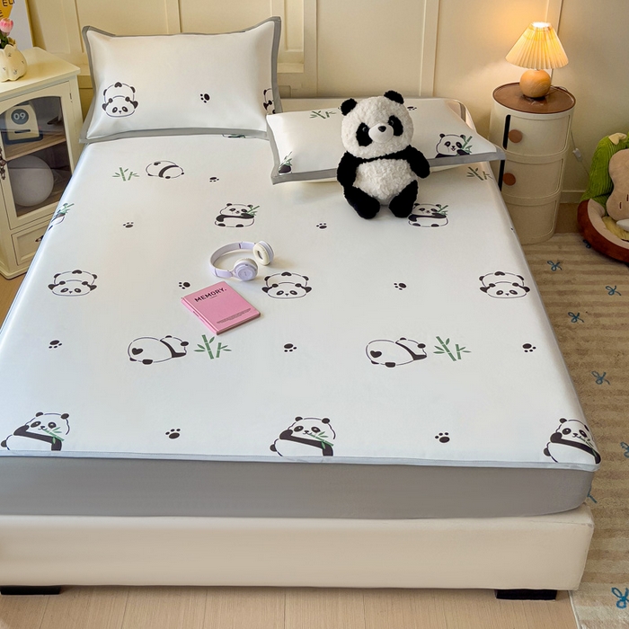 91家纺网 家纺一手货源 找家纺 富馨莱 2025新款床笠款冰藤印花凉席A类抗菌冰丝席支持定制尺寸 熊猫胖胖