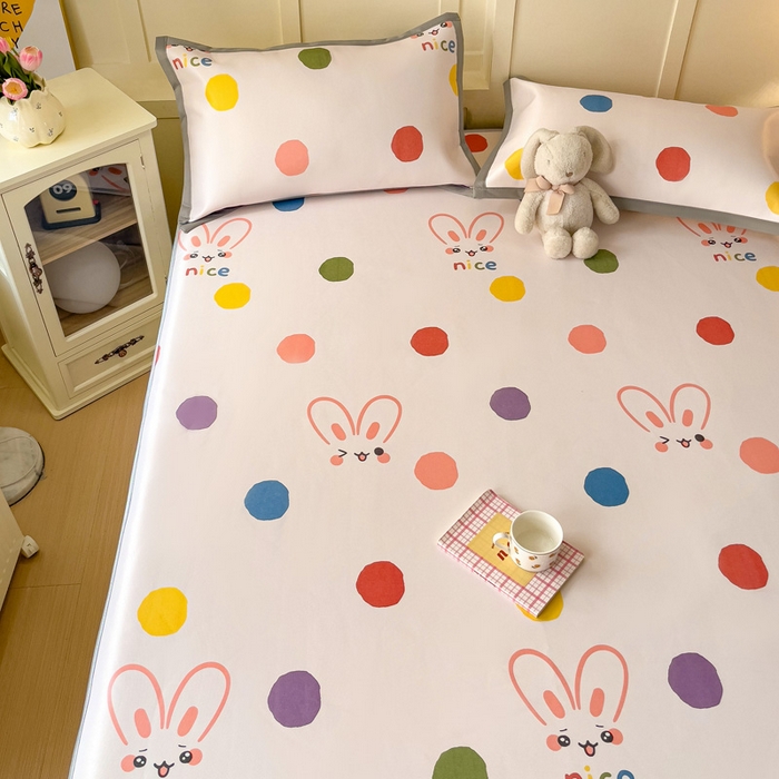 91家纺网 家纺一手货源 找家纺 富馨莱 2025新款床笠款冰藤印花凉席A类抗菌冰丝席支持定制尺寸 圆点兔兔