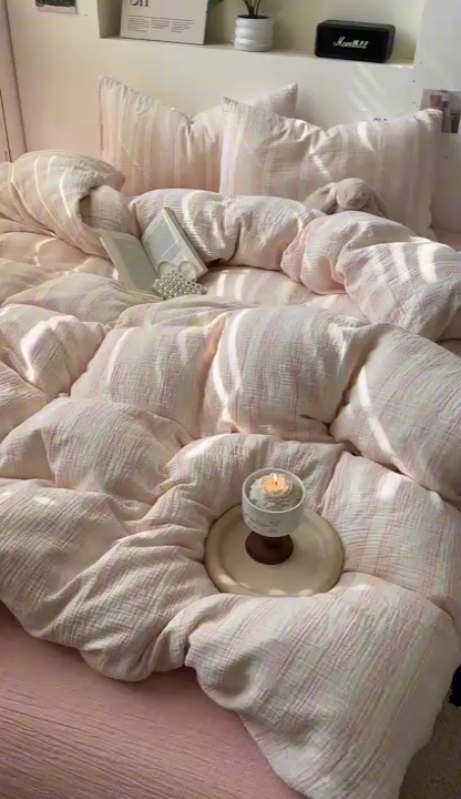 91家纺网 家纺一手货源 找家纺 田野2025新款全棉皱皱纱四件套 半夏-粉