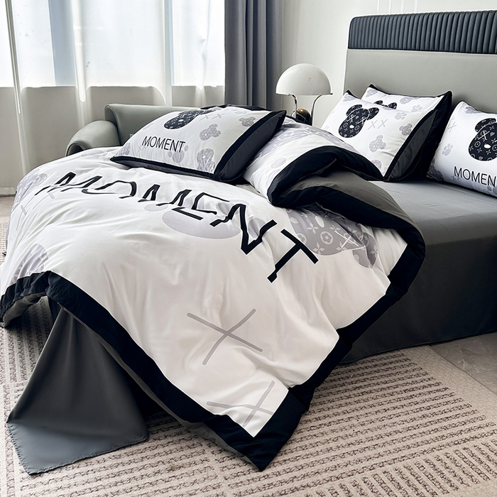 91家纺网 家纺一手货源 找家纺 2025新款水洗真丝数码印花四件套 流体熊-白