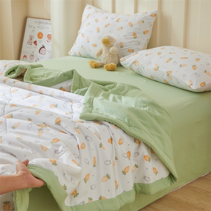 91家纺网 家纺一手货源 找家纺 2025新款小花款新疆棉花夏被【棉花含量100%】夏季空调被薄被子可机洗夏凉被 胡萝卜