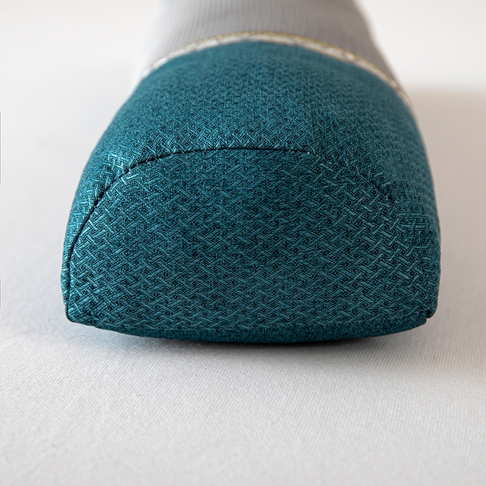 91家纺网 家纺一手货源 找家纺 九州枕芯2025新款透气网荞麦护颈枕枕头枕芯 蓝色12x50x8cm/只