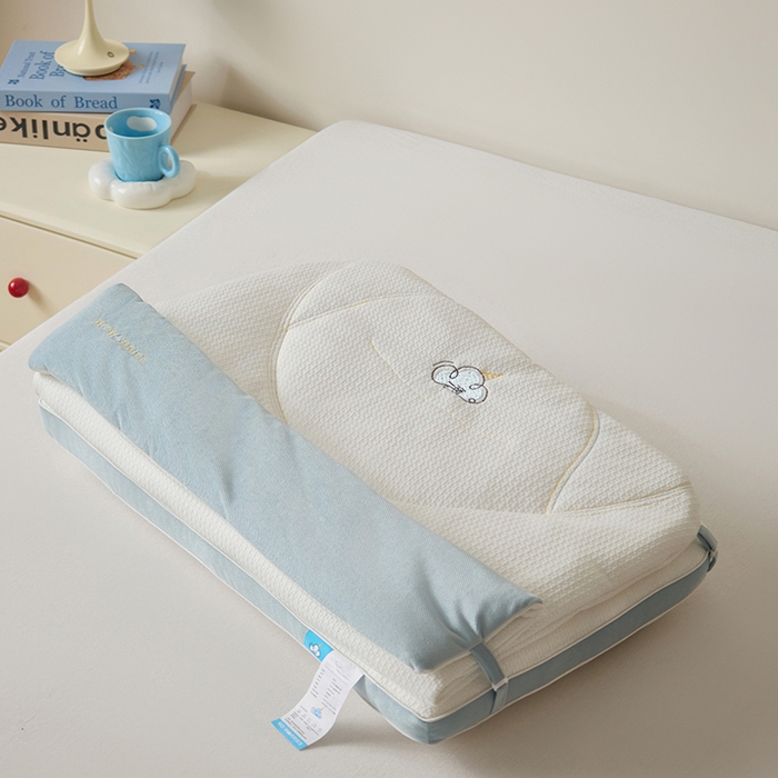 91家纺网 家纺一手货源 找家纺 昕科 2025新款云颈二合一可拆卸牵引枕芯-小被子小毯子枕头刺绣双层枕芯 云颈二合一枕-蓝色