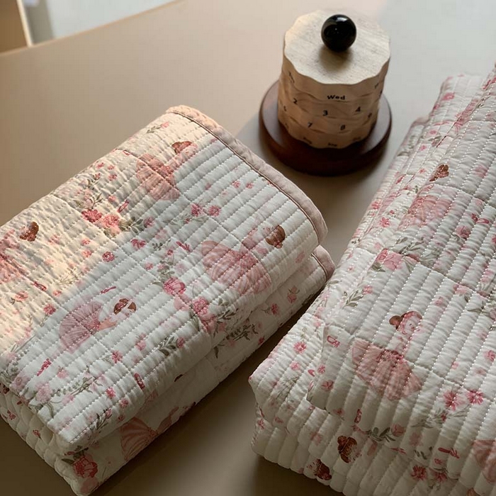 91家纺网 家纺一手货源 找家纺 汇庭 2025新款蔓莎床盖三件套系列-实拍 典雅女孩