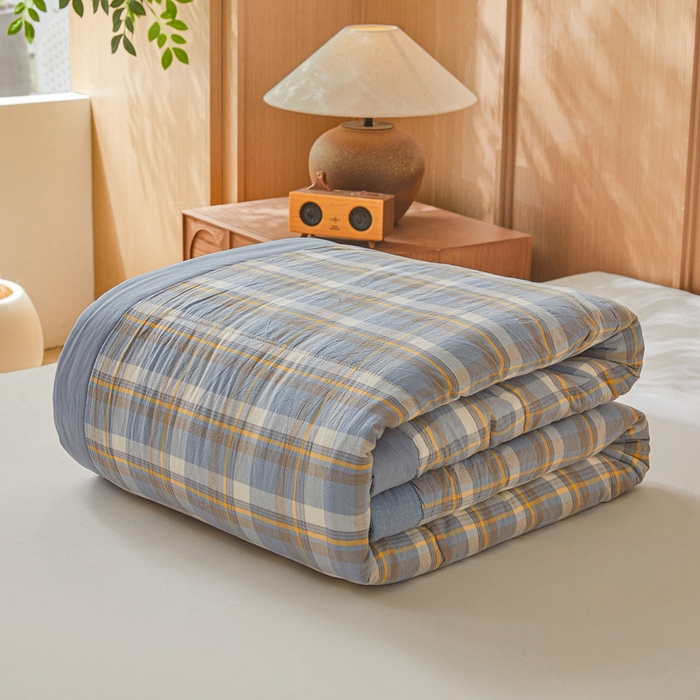 91家纺网 家纺一手货源 找家纺 伊人坊 2025新款A类无印风水洗棉新疆棉花夏被 简兮-蓝