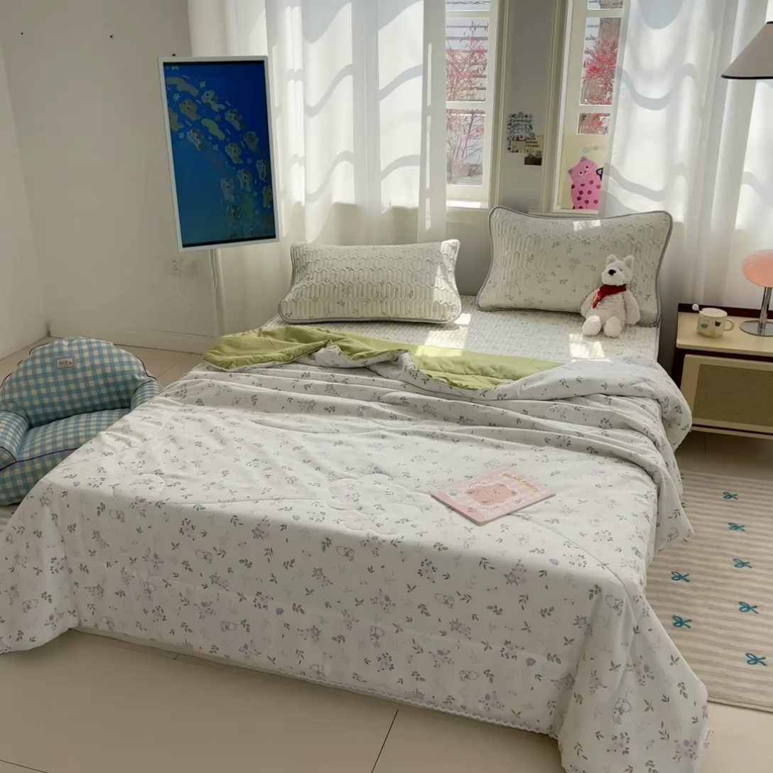 91家纺网 家纺一手货源 找家纺 慕尚家纺  2025春夏新款乳胶凉席水洗棉夏被夏凉被空调被三件套四件套 花朵兔