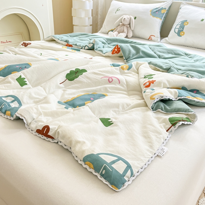 91家纺网 家纺一手货源 找家纺 慕尚家纺 2025新款水洗棉花边工艺羽丝棉卡通系列夏被 萌萌恐龙